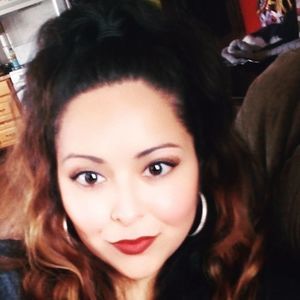 Meet your Posher, Gloria